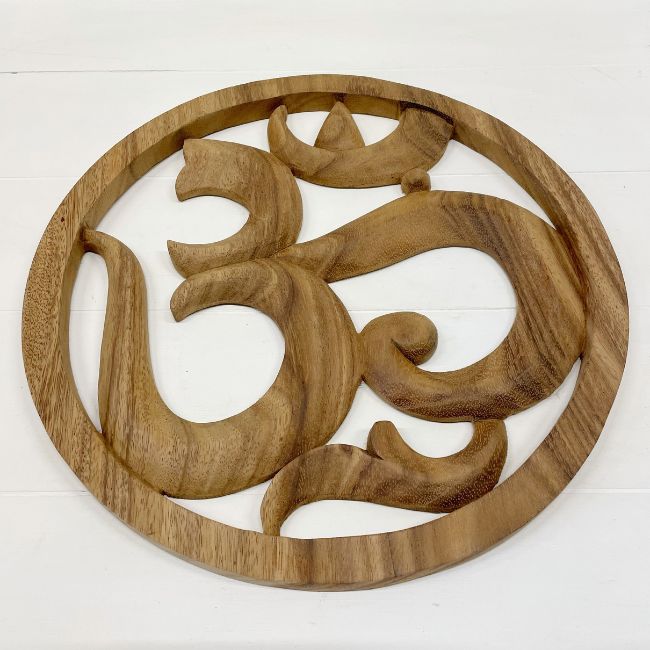 Woodcarving Ohm S