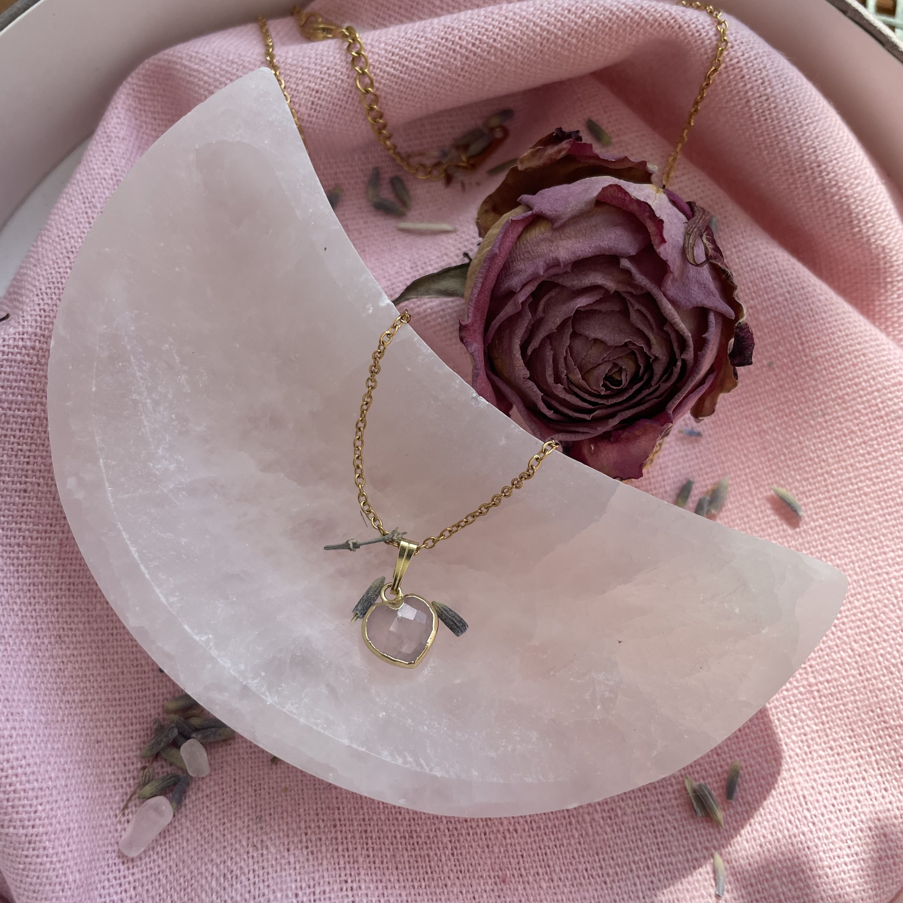  Seleniet maan & Ketting Rozenkwarts