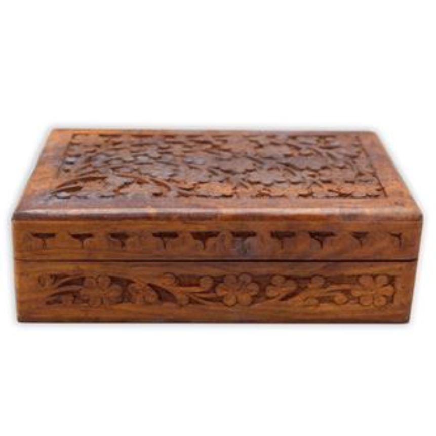 Houten kist gesneden Antiek